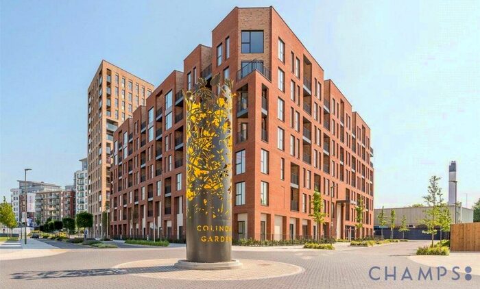 3 Bedroom Flat To Rent In Lismore Boulevard, Colindale Gardens, NW9