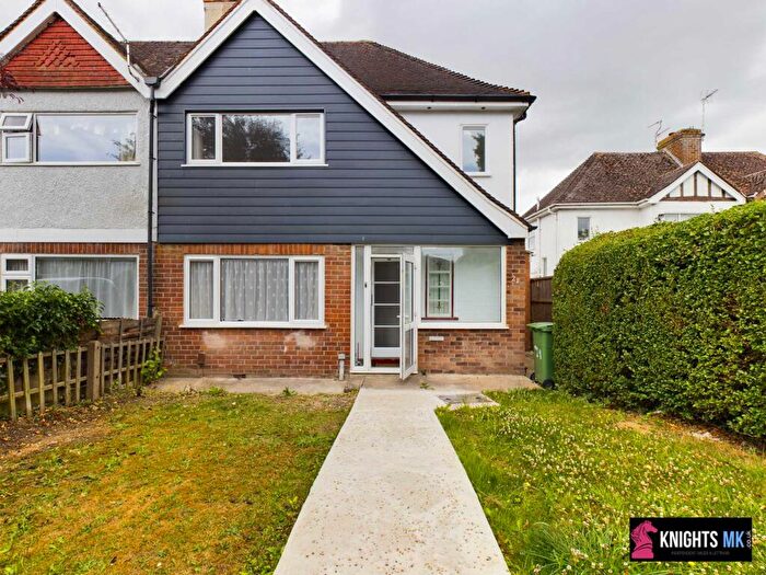 3 Bedroom Semi-Detached House To Rent In Bradvue Crescent, Bradville, MK13