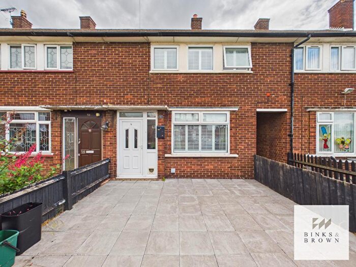 2 Bedroom Terraced House For Sale In Fortin Close, South Ockendon, Essex, RM15