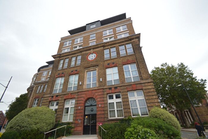 1 Bedroom Flat To Rent In Cadogan Road, London, SE18