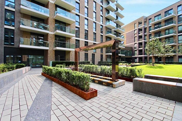 2 Bedroom Apartment To Rent In Queenshurst, KT2