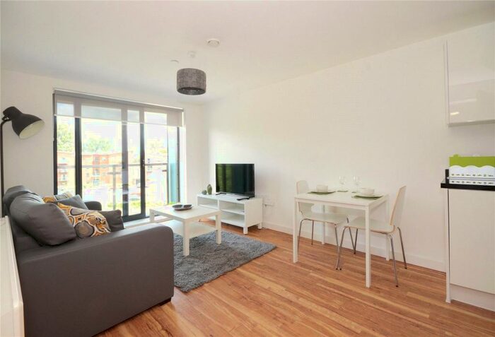 2 Bedroom Flat To Rent In Aire, Cross Green Lane, LS9