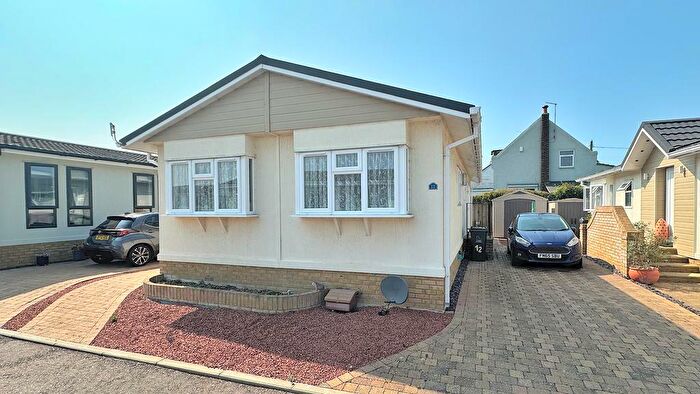 2 Bedroom Park Home For Sale In Cherry Blossom Drive, Herne Bay, CT6