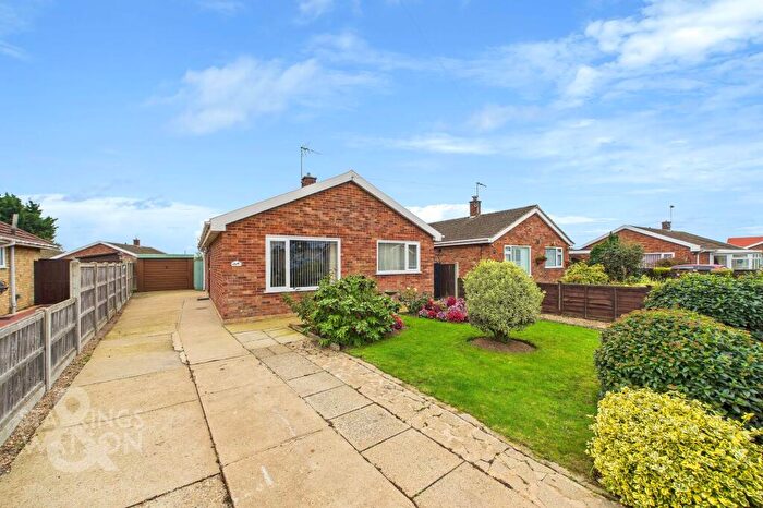 2 Bedroom Detached Bungalow For Sale In St. Edmunds Road, Acle, Norwich, NR13