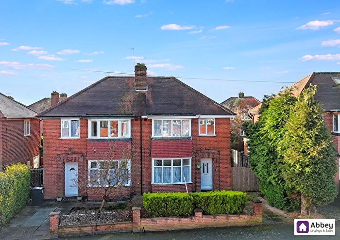 3 Bedroom Semi Detached House For Sale In Bembridge Road, Leicester, LE3