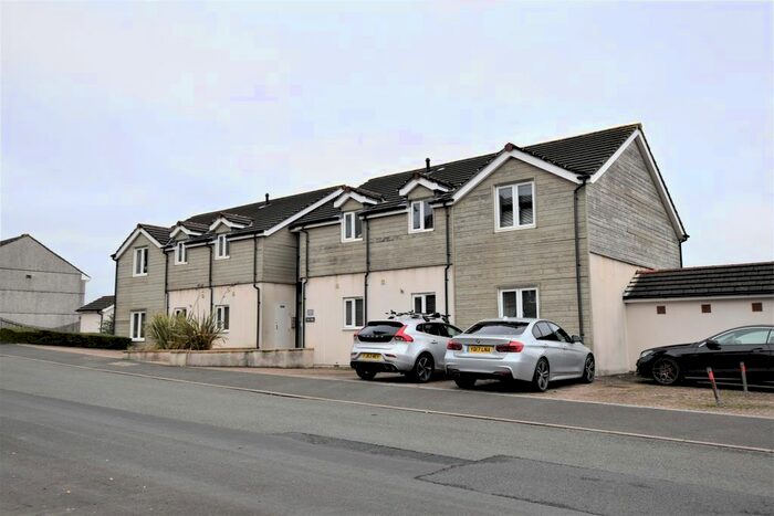2 Bedroom Flat To Rent In Grantley Gardens, Mannamead, Plymouth, PL3