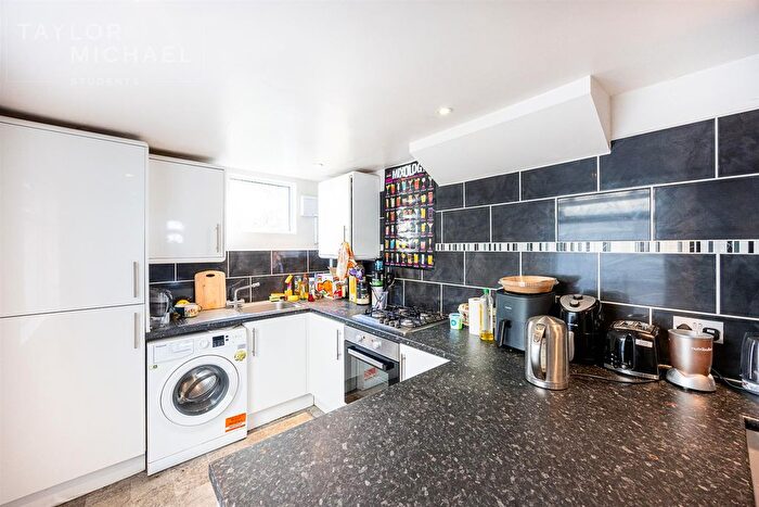 4 Bedroom Terraced House To Rent In Carlyle Street, Brighton, BN2