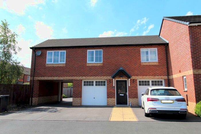 2 Bedroom Flat To Rent In Butterfly Gardens, Swadlincote, DE11