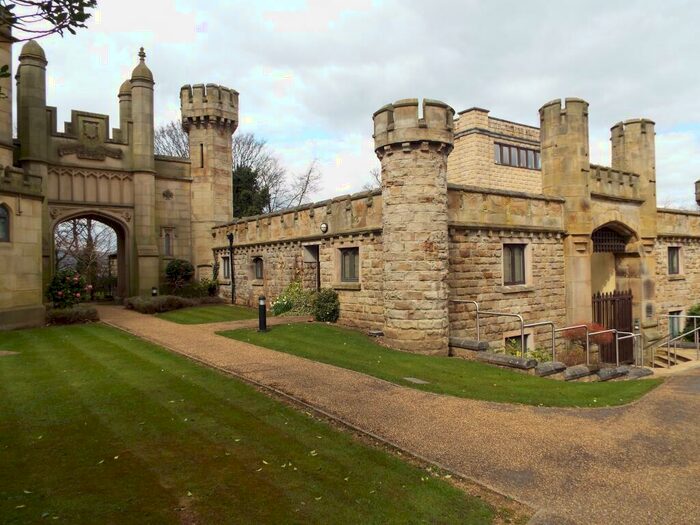 2 Bedroom Apartment To Rent In Queens Stables, Queens Tower, Park Grange Road, Sheffield, S2