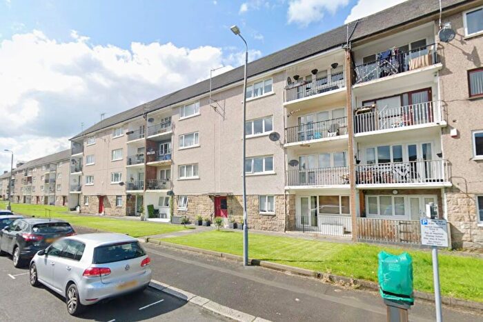 2 Bedroom Flat For Sale In , Canal Terrace, Second Floor Right, Paisley, PA1