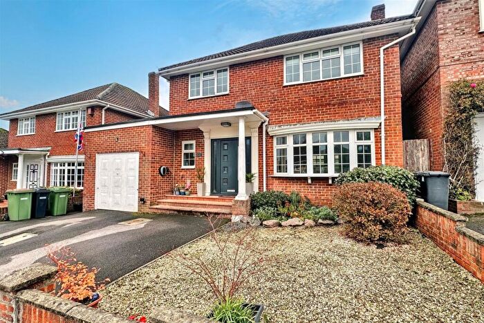 4 Bedroom Detached House For Sale In Fair Oak, SO50