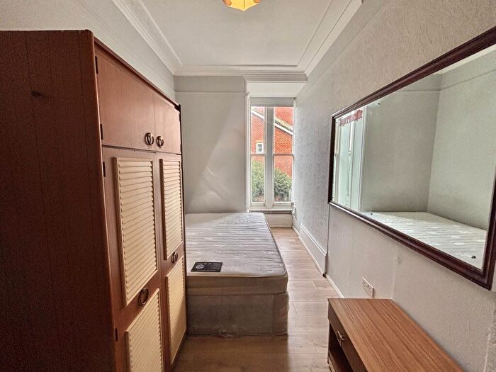 1 Bedroom House To Rent In Clarendon Road, Southsea, PO5