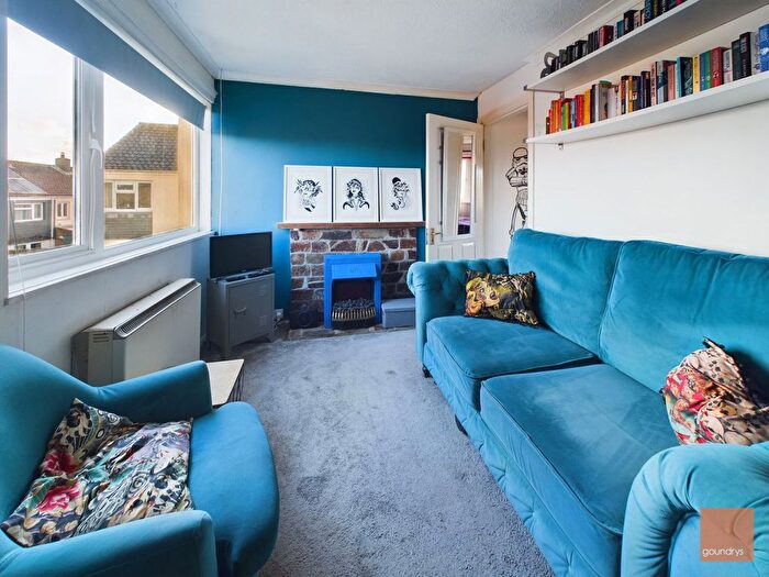 2 Bedroom Flat For Sale In Polbreen Avenue, St. Agnes, TR5