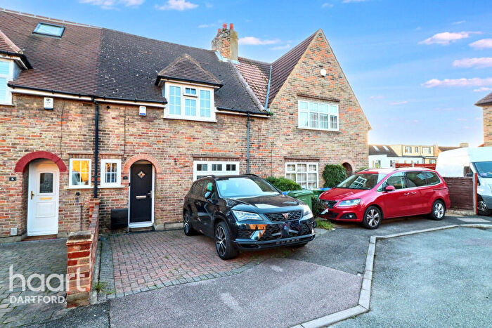 2 Bedroom Terraced House To Rent In Bramley Place, Dartford, DA1