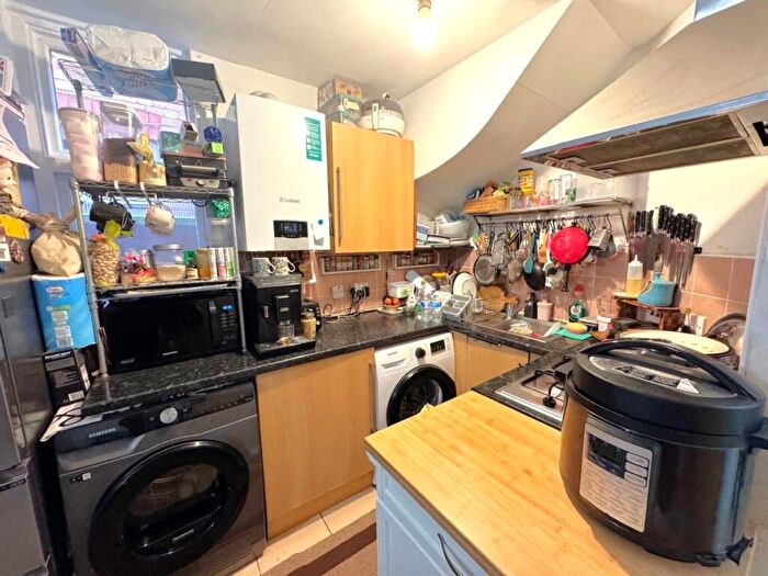 1 Bedroom Flat To Rent In Hindes Road, Harrow, HA1