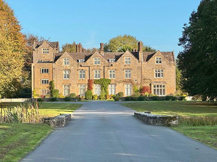1 Bedroom Studio For Sale In Denne Park House, Horsham, West Sussex., RH13