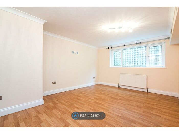 1 Bedroom Flat To Rent In Ruskin Road, Belvedere, DA17