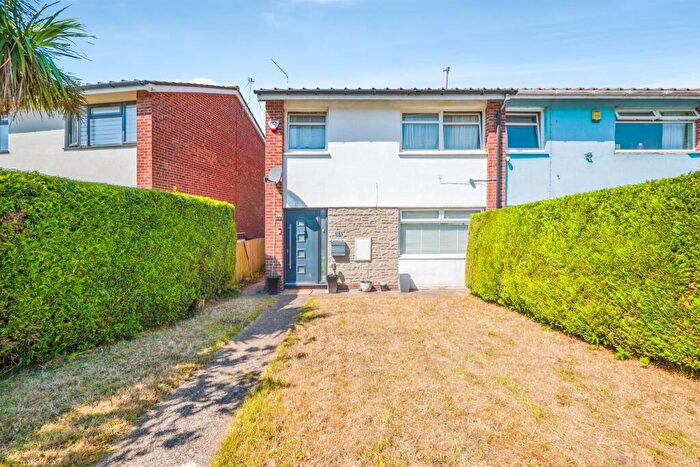 3 Bedroom Terraced House For Sale In Glyn Eiddew, Pentwyn, Cardiff, CF23
