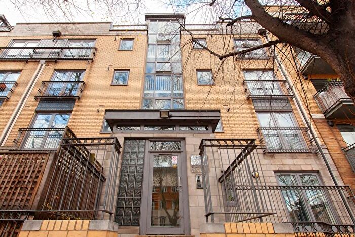 2 Bedroom Apartment To Rent In Essex Road, London, N1
