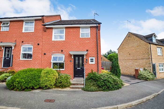 3 Bedroom Semi-Detached House For Sale In Hillside Gardens, Wittering, Peterborough, PE8