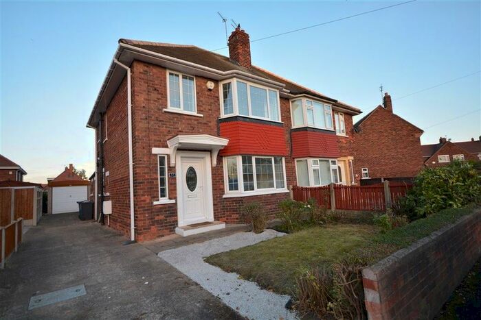 3 Bedroom Semi-Detached House To Rent In Charles Street, Carcroft, Doncaster, DN6