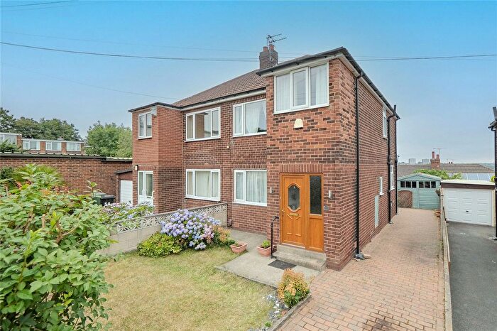 3 Bedroom Semi-detached House For Sale In Raynville Avenue, Leeds, West Yorkshire, LS13