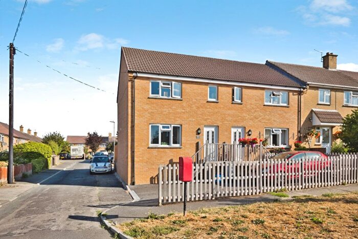 2 Bedroom Semi-Detached House For Sale In Stoodham, South Petherton, TA13