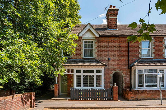 3 Bedroom End Of Terrace House For Sale In College Road, Guildford, GU1