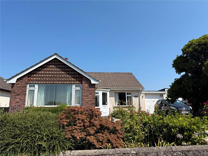 2 Bedroom Bungalow To Rent In Oakfield, Warren Close, Torrington, EX38