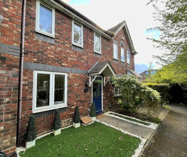 2 Bedroom Terraced House To Rent In Warfield, Bracknell, Berkshire, RG42