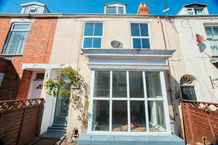 4 Bedroom Terraced House To Rent In Cliff Terrace, Hornsea, East Riding Of Yorkshire, HU18