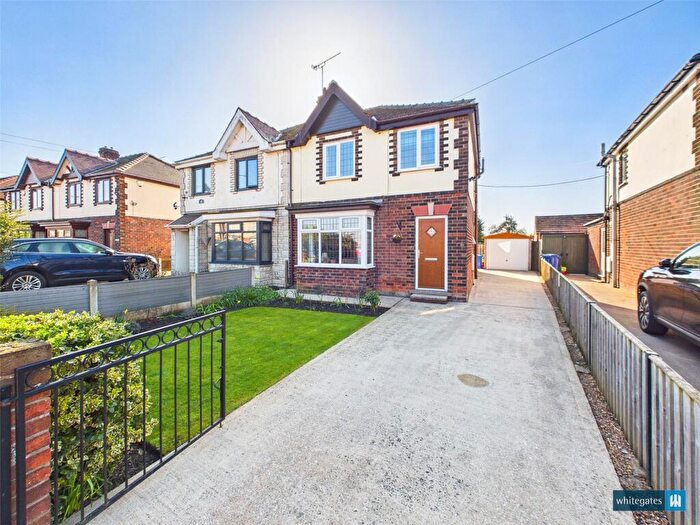 3 Bedroom Semi Detached House For Sale In Moss Road, Askern, Doncaster, South Yorkshire, DN6