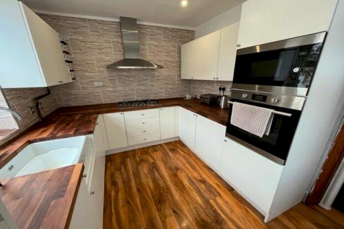 3 Bedroom Property To Rent In Moscow Drive, Liverpool, L13