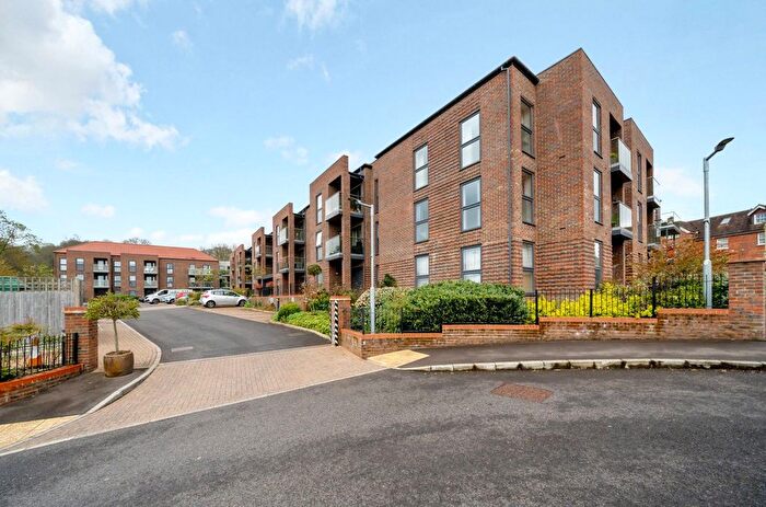 1 Bedroom Flat To Rent In Lower Turk Street, Alton, Hampshire, GU34