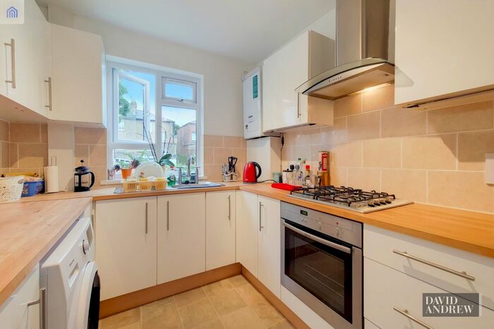 1 Bedroom Flat To Rent In Trinder Road, London, N19
