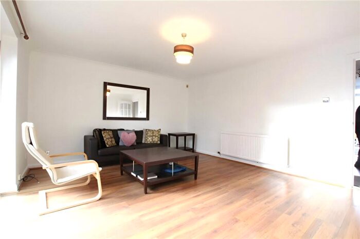 3 Bedroom House To Rent In Ruscoe Road, London, E16