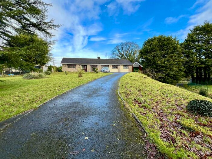 4 Bedroom Detached Bungalow For Sale In Merthyr Road, Llwydcoed, Aberdare, CF44