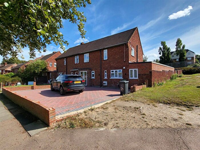 5 Bedroom Semi-Detached House To Rent In Bronte Grove, Dartford, DA1