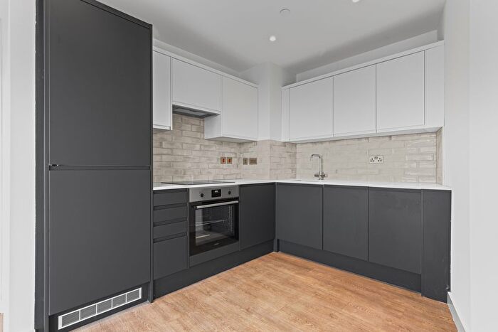1 Bedroom Flat To Rent In Orla Lodge Penthouse, Harrow, HA1