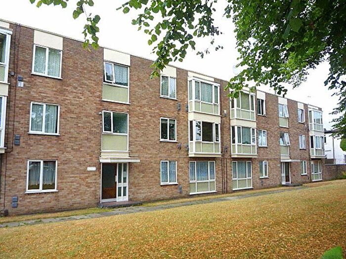 2 Bedroom Flat To Rent In Bethany Waye, Feltham, TW14