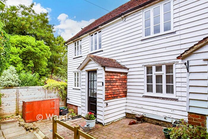 4 Bedroom End Of Terrace House For Sale In West Street, Harrietsham, Maidstone, Kent, ME17