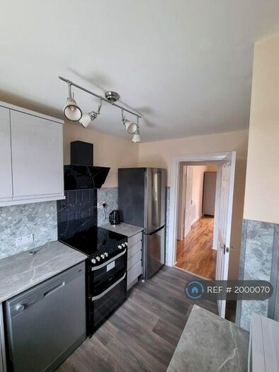 2 Bedroom Flat To Rent In Dinwiddie Street, Glasgow, G21