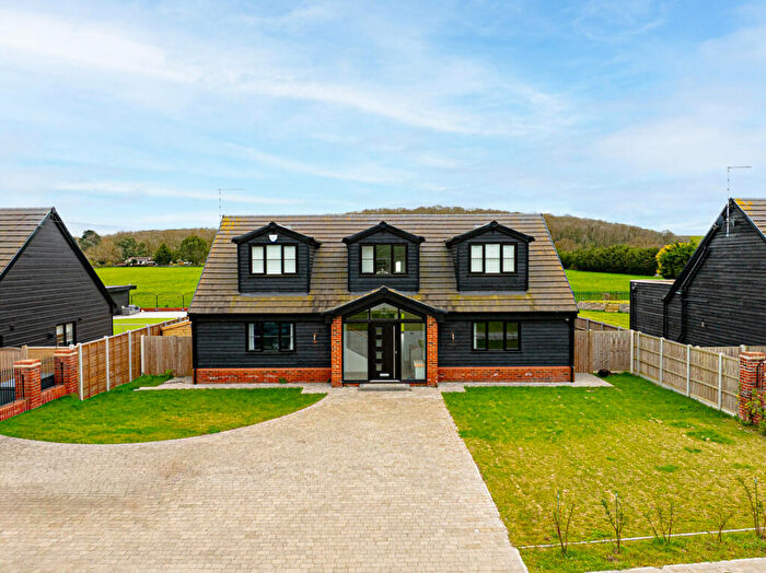 4 Bedroom Detached House For Sale In Ricbra Lower Road, Hockley, SS5