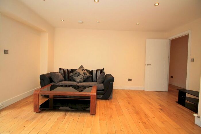 2 Bedroom Flat To Rent In Shirley Street, Canning Town, E16