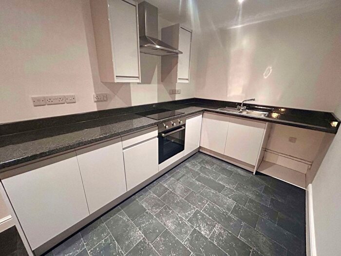 1 Bedroom Flat To Rent In Scholes Lane, St. Helens, WA10