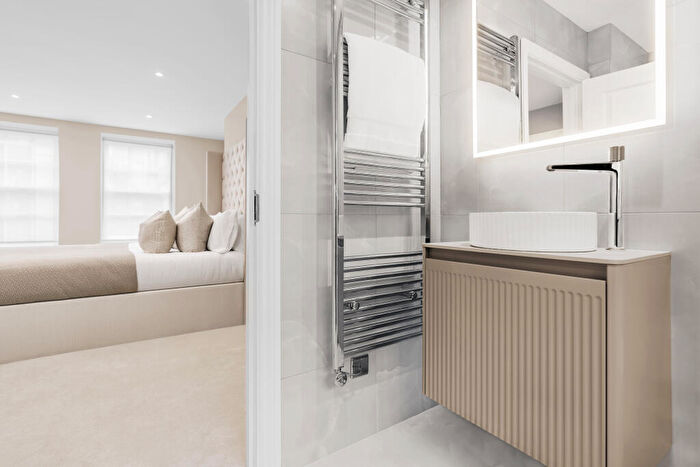 2 Bedroom Apartment For Sale In Tooke House Apartments, Hertford Town Centre, SG14