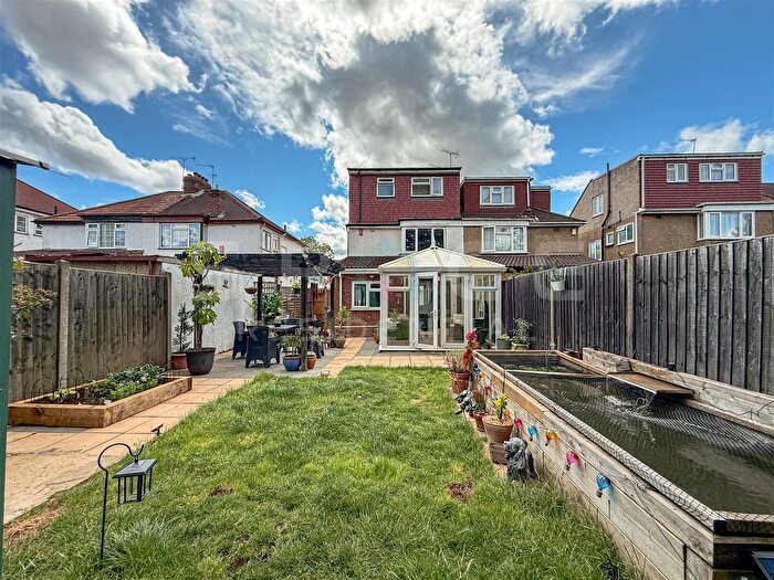 4 Bedroom Semi Detached House For Sale In Riverdene, Edgware, HA8