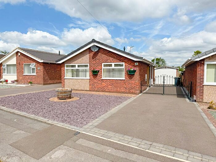 2 Bedroom Detached Bungalow For Sale In Ford Close, Ripley, DE5
