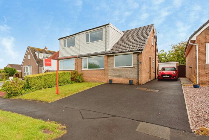 4 Bedroom Semi Detached House For Sale In Hall Park Avenue, Burnley, Lancashire, BB10