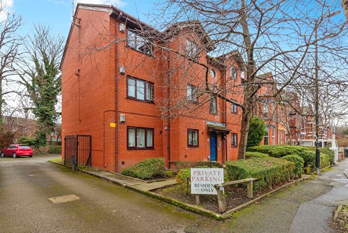 2 Bedroom Flat For Sale In Range Road, Manchester, Greater Manchester, M16